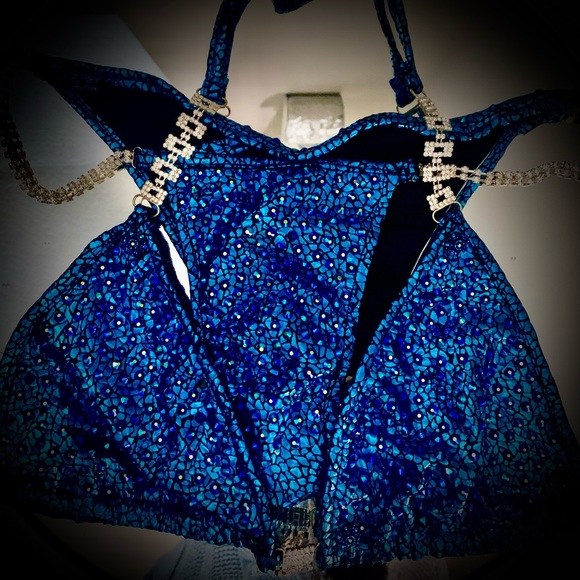 Aoki Bikini - Picture 5 of 5